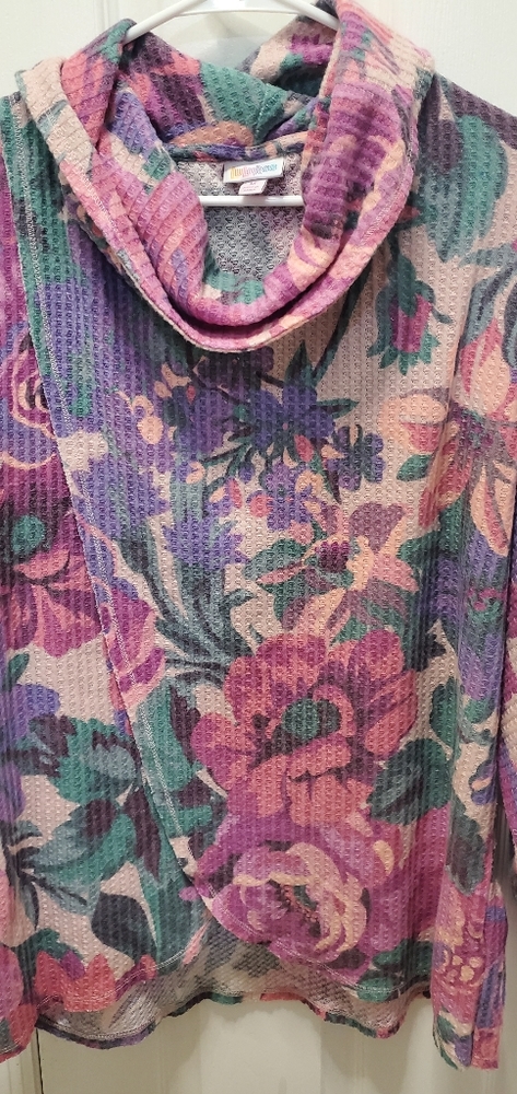 Medium Lularoe Sweater